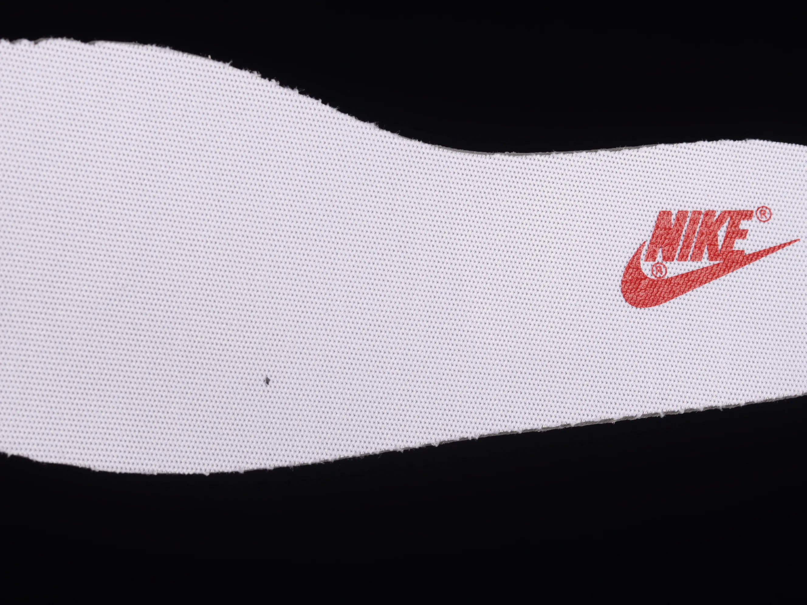 All categories Nk SB Dunk series Nk SB Dunk Low low-top sneakers C version Nk Dunk Low white, black and red color matching SB low-top sports and leisure sneakers FD9762-061